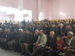 Akdağmadeni İlçesinde Traktör Sürücülerine Seminer Verildi