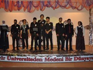 MŞÜ’de ’Stran-türkü Yarışması’nın Finali Yapıldı
