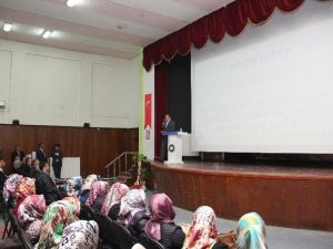 Yahyalı’da ’Aile İçi İletişim’ Konulu Konferans