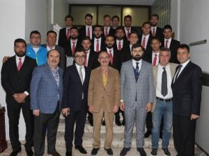 Büyükerşen Şampiyon Takımı Ağırladı