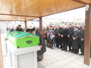 Abdürrezak Türk Vefat Etti