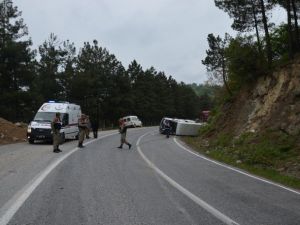 Bafra’da İki Minibüs Çarpıştı: 18 Yaralı