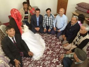 AK Parti’li Atay Uslu: "AK Parti Döneminde Yol Ve Okul Yapmak Sıradan Hizmet Oldu"