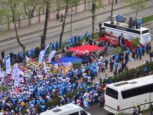 Türk-iş 1 Mayıs’ı Zonguldak’ta Kutluyor