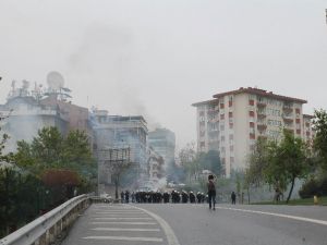 Beşiktaş’ta Polis Müdahalesi Başladı