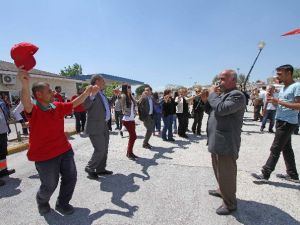 Bin 500 Çalışana 1 Mayıs Yemeği