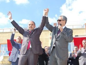 Gördes’te Bülent Arınç Heyecanı