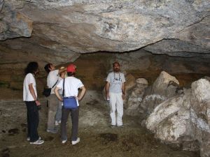 Karahüyük Ve Keçemağara’da Kazı Yapılacak