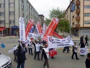 Kadıköy’de Davullu Zurnalı ‘1 Mayıs’ Coşkusu