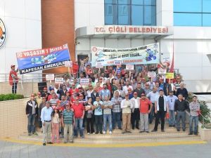 1 Mayıs Coşkusu Çiğli’yi Sardı