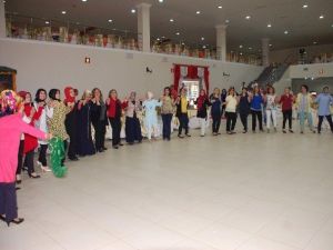 Hastane Çalışanları, Davul Zurna Eşliğinde Eğlendi