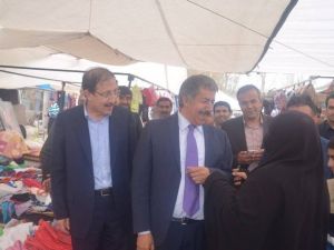 AK Parti Adayı Abdurrahim Fırat, Palandöken’deki Cuma Pazarındaydı