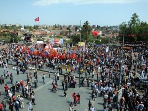 Antalya’da Bahar Havasında 1 Mayıs Kutlamaları