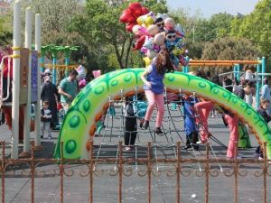 1 Mayıs İşçi Bayramı Tekirdağ’da Miniklere Yaradı