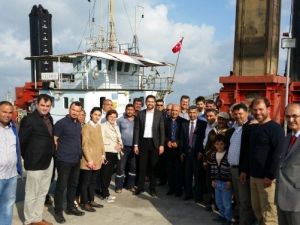 Karataş Limanı Temizleniyor