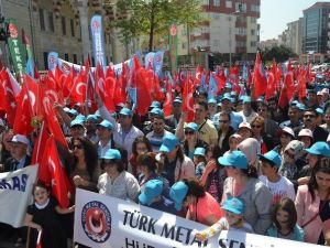 Çerkezköy’de Örnek 1 Mayıs Kutlaması