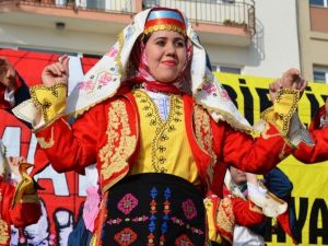 Bandırma’da 1 Mayıs Coşkusu