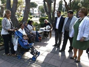 Konak’ın Parklarına Çocuk Eli Değecek