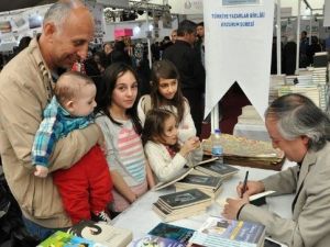 TYB Erzurum Şubesi Kitap Fuarı’nda Bir İlke İmza Attı