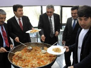 Tacikistanlı Öğrenciler Konya’da Buluştu