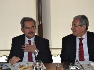 Adana Hızlı Trene Çok Yakın