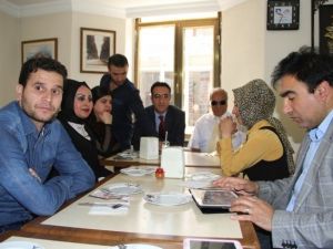 Diriliş Gençlik Derneği’nden Görme Engelliler Yararına Konser