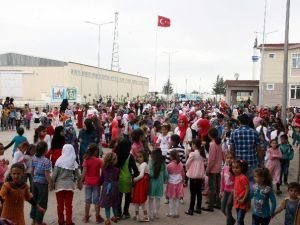 Suriyeli Çocuklar Gönüllerince Eğlendi
