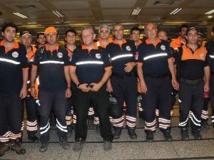 Nepal’e Giden AFAD Ve AKUT Ekipleri Yurda Yöndü