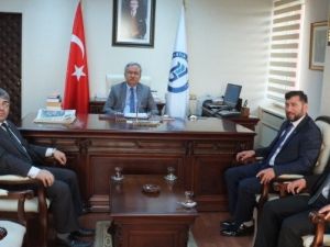 Ensar Vakfı Heyetinden Rektör Kaplana Ziyaret