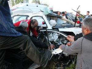 Elazığ’da Trafik Kazası : 2 Ölü, 4 Yaralı