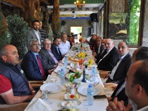 AK Parti Milletvekilleri Sütçüler’de Sorunları Dinledi