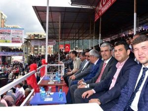 MHP’li Tarkan Akıllı Kumluca’da Yağlı Güreşleri İzledi