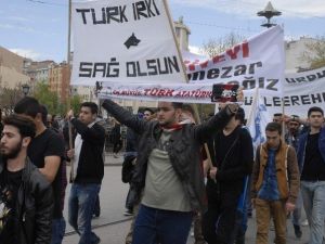 Eskişehir’de Türkçülük Günü Yürüyüşü