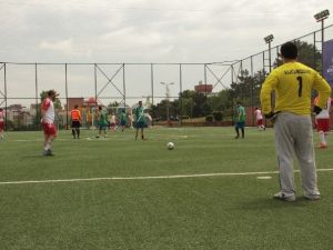 Ak Parti Milletvekili Adayı Faik Işık, Futbol Turnuvasını İzledi