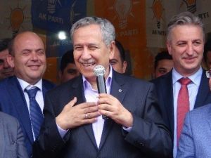 Arınç’tan Güldüren Tepki