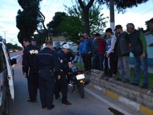 Motorsiklet Sürücüsü Çarptığı Yayayı Bırakıp Kaçtı