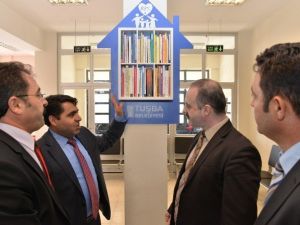 Tuşba Belediyesi’nden Okullara Mini Kütüphane