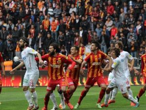 Lider Galibiyete Hasret