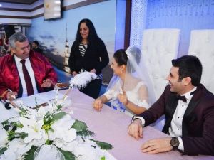 Başkan Baran, Körfezliler’in Mutluluğuna Ortak Oldu