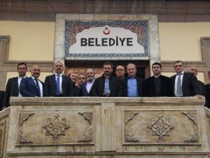 İlçelerin Yol Sorununa Neşter Vuruluyor