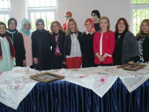 Sosyal Dayanışma Merkezi’nde Muhteşem Anma