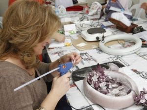 Mutlu Çiftlere Hediyelikler Gesmek’li Hanımlardan