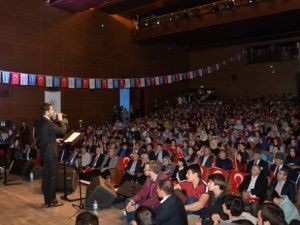 “Çanakkale Bir Hilal Uğruna” Programına Büyük İlgi Gördü