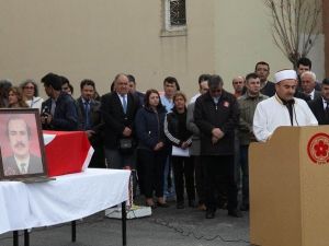 Görev Yaptığı Hastanede Kansere Yenik Düştü