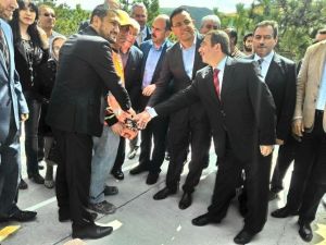 AK Parti Milletvekili Adayları, Öğrenci Yurdu Temel Atma Törenine Katıldı