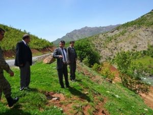 Şemdinli Kaymakamı Öztürk’ten Köy Ziyaret