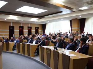 Mecliste Serdivan Gölpark Görüşüldü