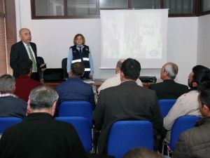 Büyükşehir Zabıtası’ndan Simitçilere Eğitim