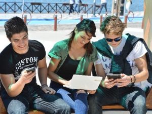 Meydanlarda Ücretsiz İnternet Keyfi