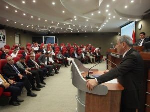 Menevşe: “Hizmet Sektörü Çalıştayı İle Adana Yeni Ufuklara Açıldı”